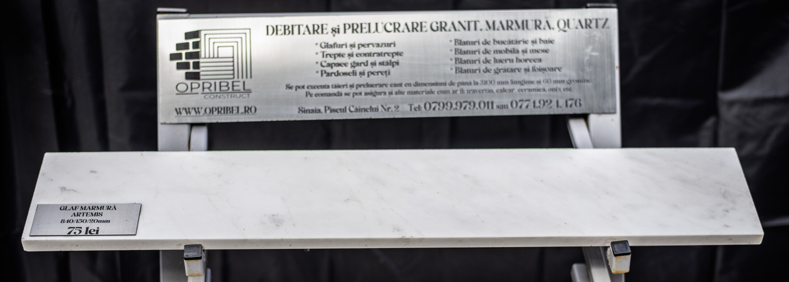 Glaf Marmură Artemis alb – pe stand OPRIBEL